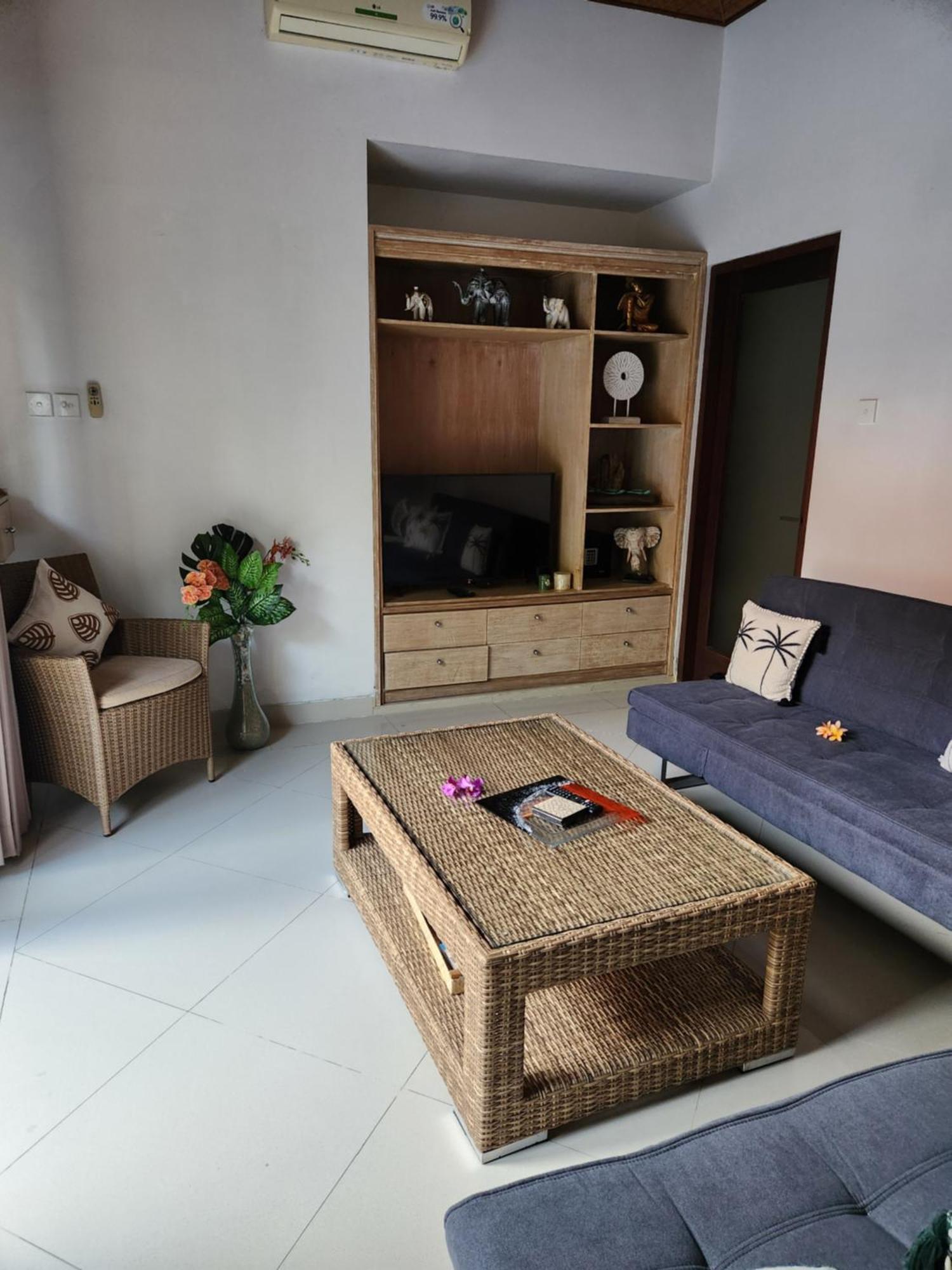 Taman Kesari Villas Санур Экстерьер фото