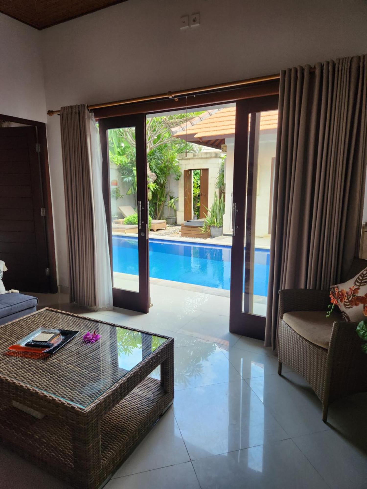 Taman Kesari Villas Санур Экстерьер фото